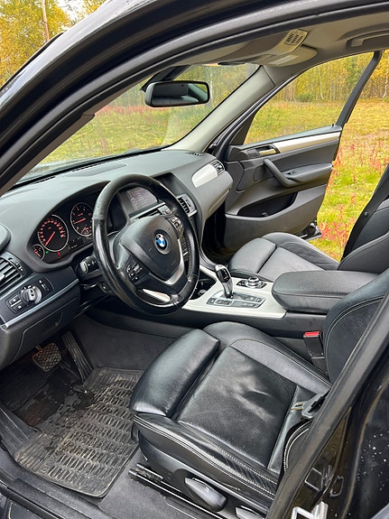 BMW X3 9 of 11