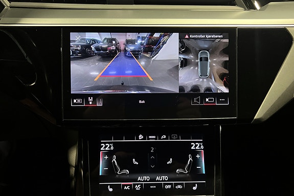 Audi e-tron 20 of 27