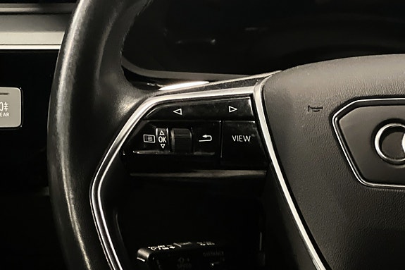 Audi e-tron 17 of 27