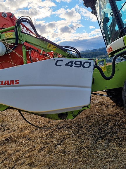 CLAAS Avero 240 6 of 9