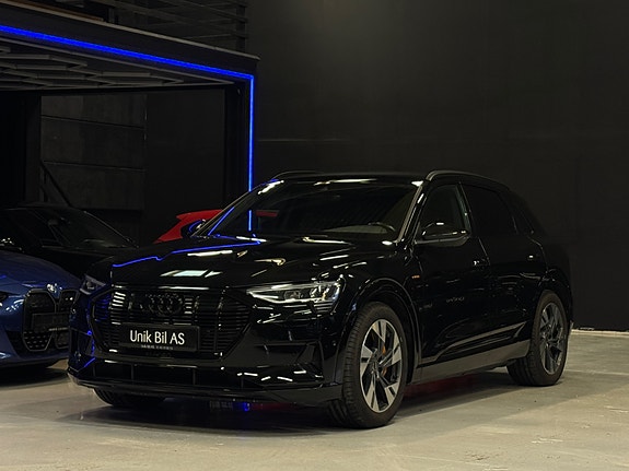 Audi e-tron 2 of 30