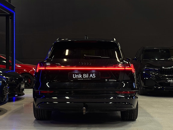 Audi e-tron 9 of 30