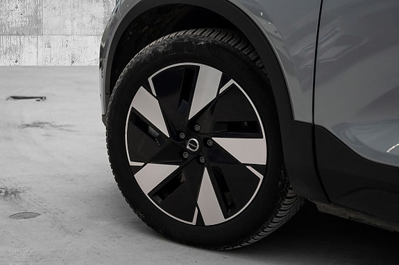 Volvo XC40 9 of 25