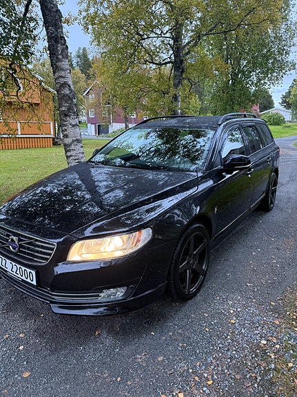 Volvo V70 5 of 13