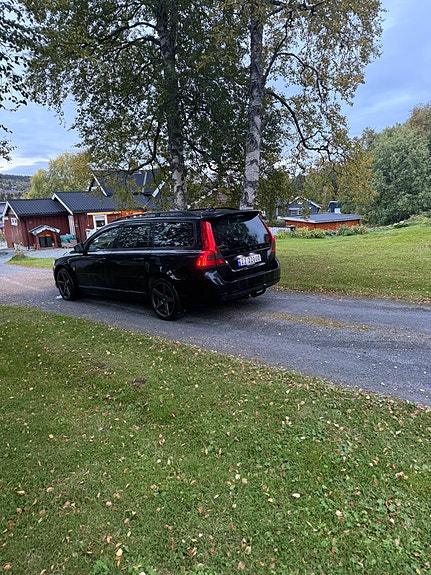 Volvo V70 10 of 13