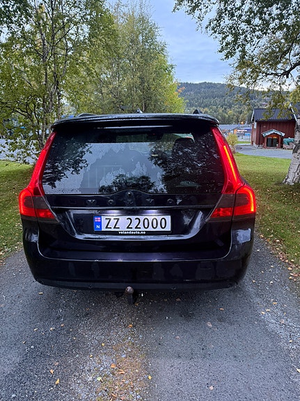Volvo V70 8 of 13