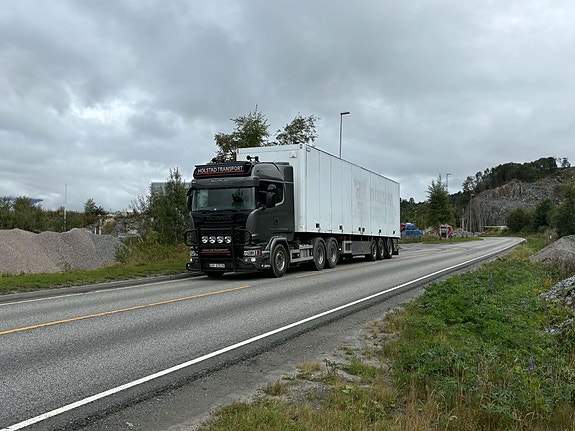 Scania R580 Kombibil med Maur tippsemi 12 of 28