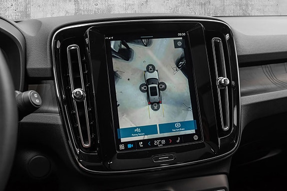 Volvo XC40 20 of 26