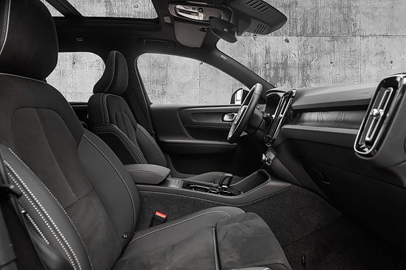 Volvo XC40 22 of 26