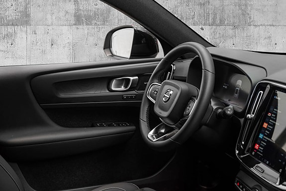 Volvo XC40 24 of 26