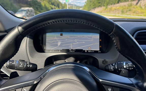 Jaguar F-PACE 22 of 30