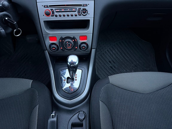 Peugeot 308 13 of 28