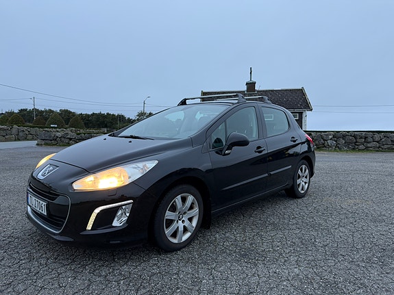 Peugeot 308 4 of 28