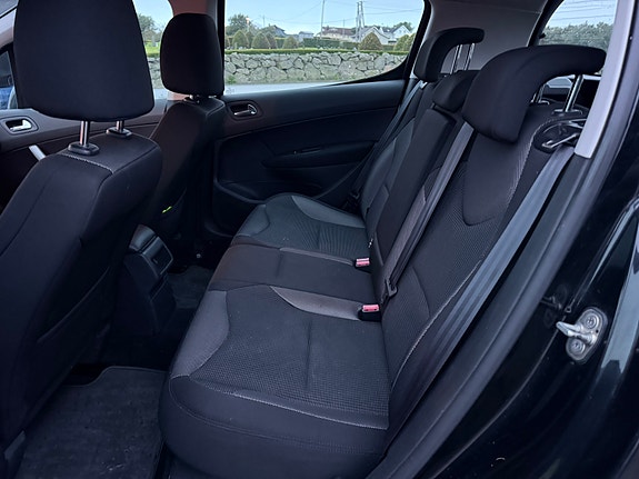Peugeot 308 17 of 28