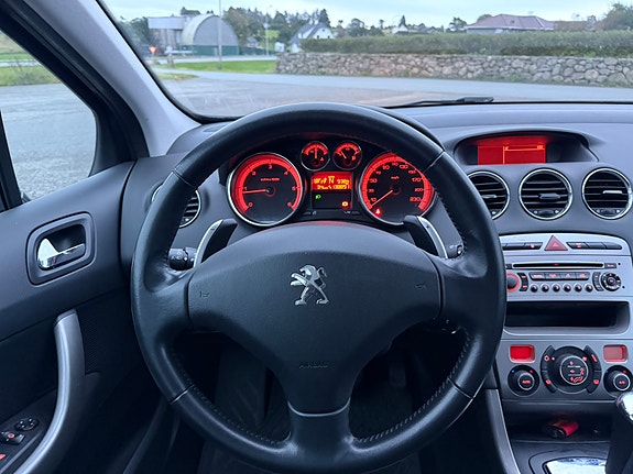 Peugeot 308 14 of 28