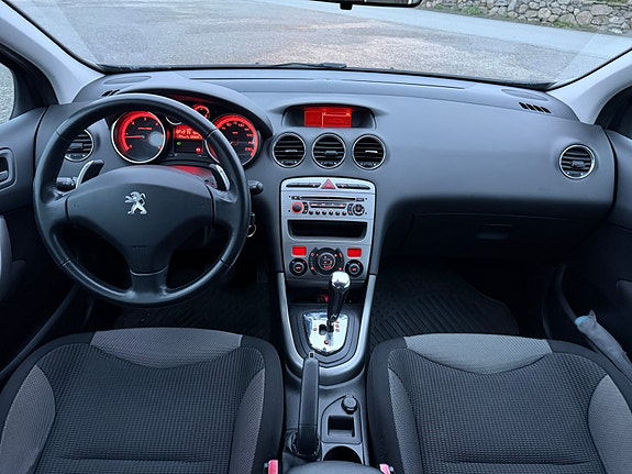 Peugeot 308 11 of 28