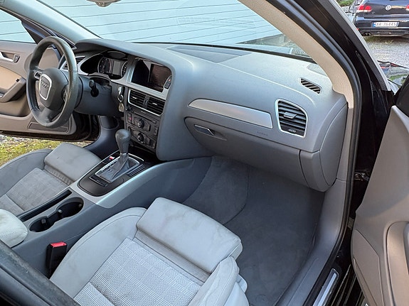 Audi A4 13 of 25