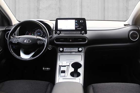 Hyundai Kona 13 of 30