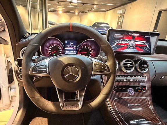 Mercedes-Benz C63 22 of 30