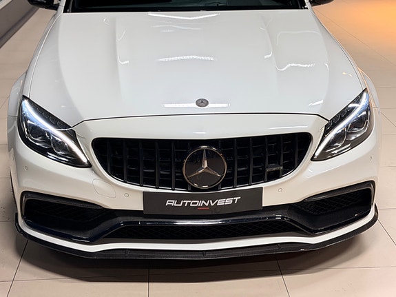 Mercedes-Benz C63 6 of 30