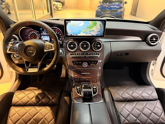 Mercedes-Benz C63 20 of 30