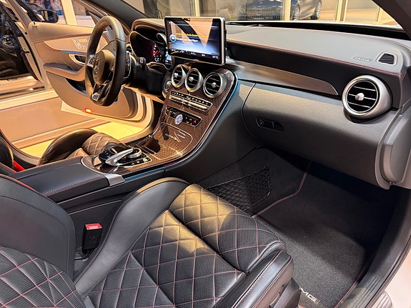 Mercedes-Benz C63 18 of 30