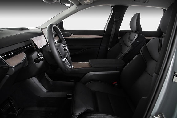 Volvo EX90 14 of 22