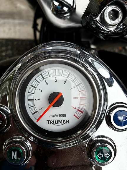 Triumph America 865 18 of 27