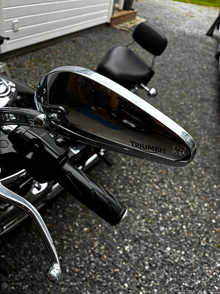 Triumph America 865 23 of 27