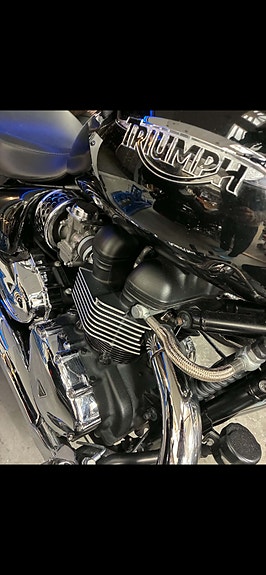 Triumph America 865 8 of 27