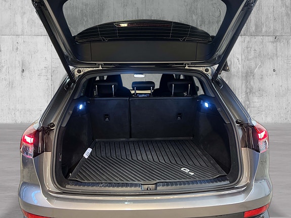 Audi Q4 e-tron 12 of 29