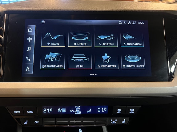 Audi Q4 e-tron 27 of 29