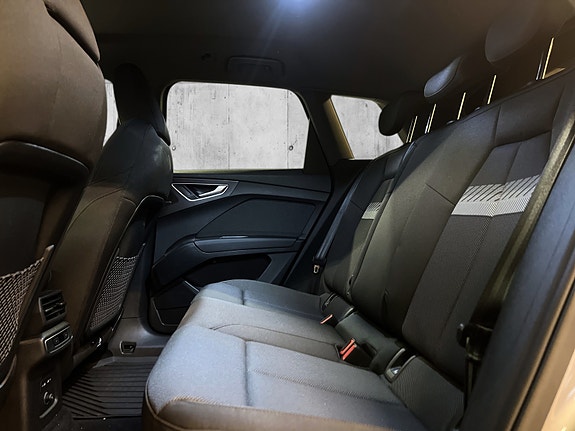 Audi Q4 e-tron 25 of 29