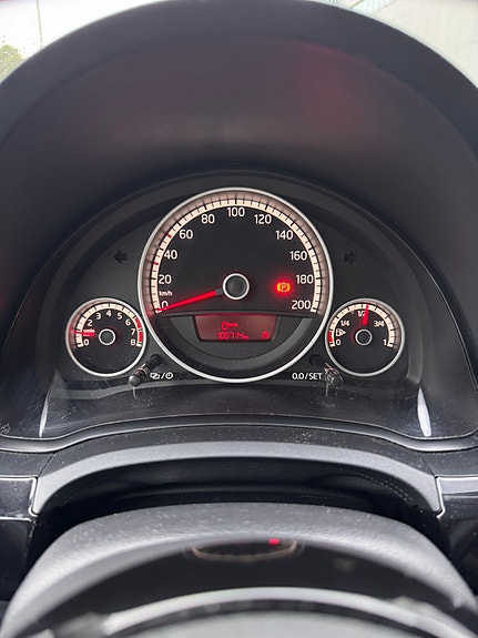 Volkswagen UP! 13 of 30