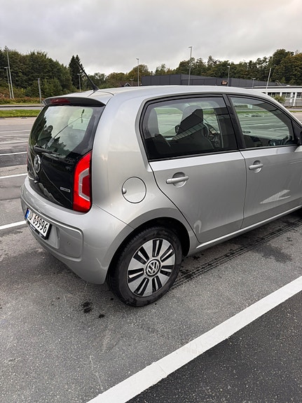 Volkswagen UP! 5 of 30