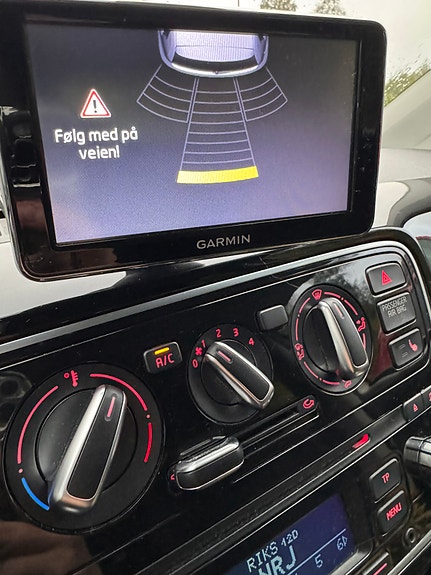 Volkswagen UP! 19 of 30