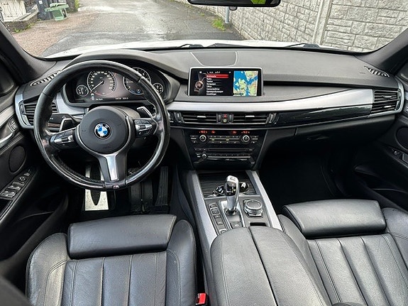 BMW X5 16 of 16