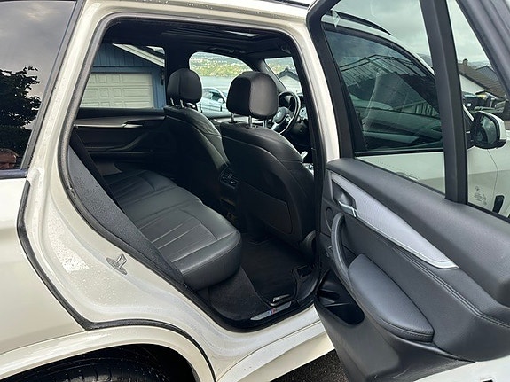 BMW X5 12 of 16