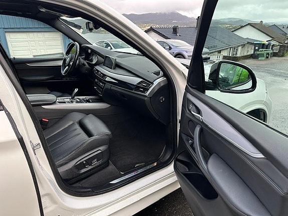 BMW X5 13 of 16