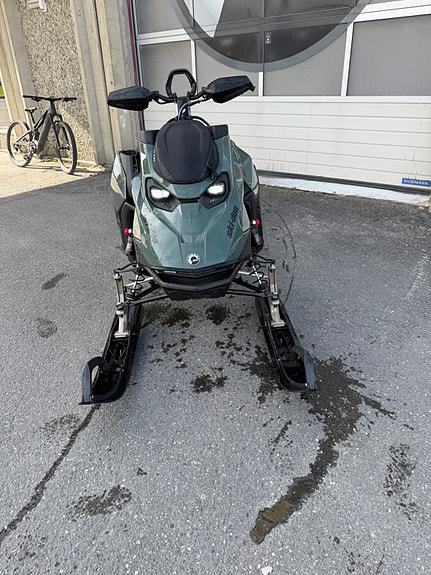 Ski-doo Summit Expert 850 E-TEC Turbo R 3 of 6