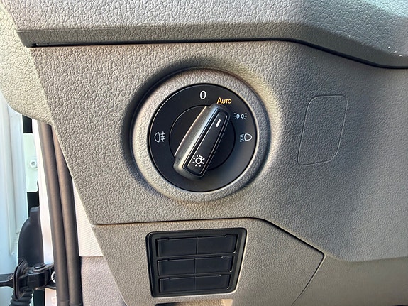 Volkswagen Crafter 13 of 30