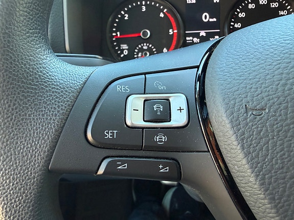 Volkswagen Crafter 25 of 30
