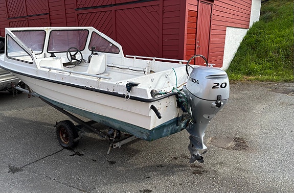 «Ny» Honda 20hk. Få med båt og henger på kjøpet 6 of 12