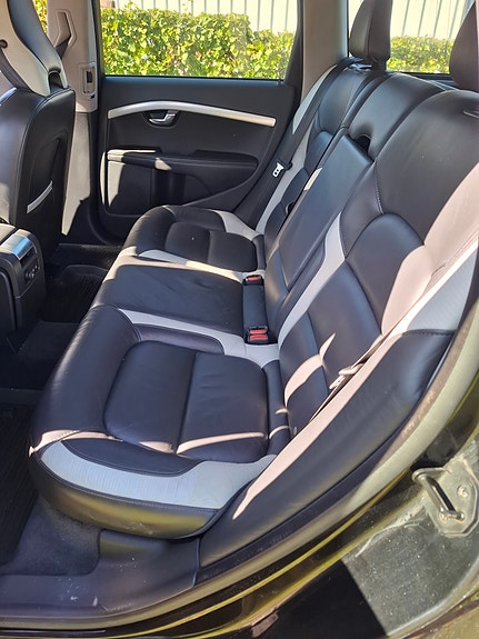 Volvo V70 17 of 23