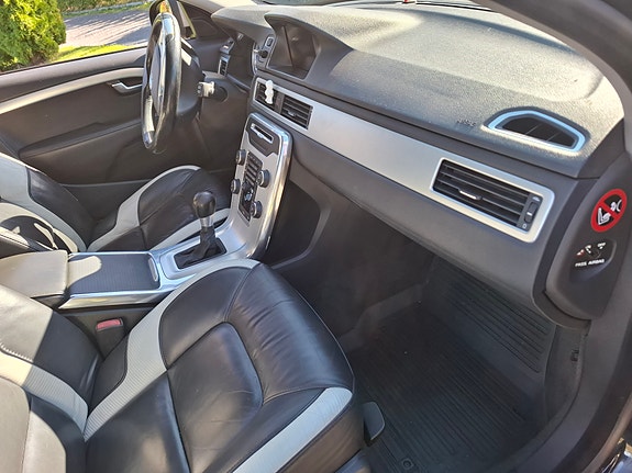Volvo V70 20 of 23