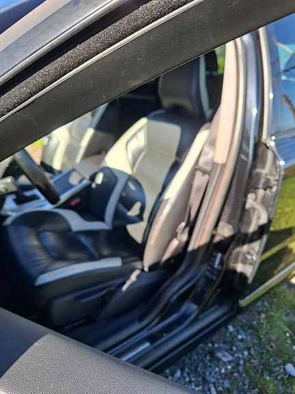 Volvo V70 12 of 23