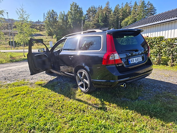 Volvo V70 8 of 23