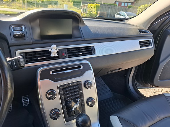 Volvo V70 16 of 23
