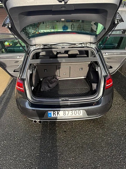 Volkswagen Golf VII 16 of 17