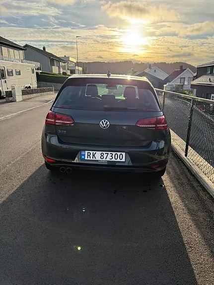 Volkswagen Golf VII 6 of 17